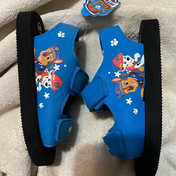 Paw Patrol kids sandals size 9/10 NWT - Picture 3 of 5